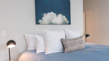 1 bedroom, free WiFi, bed sheets