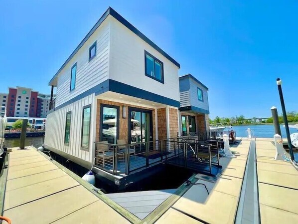 Exterior - The Regency - Houseboat Downtown (Wilmington)