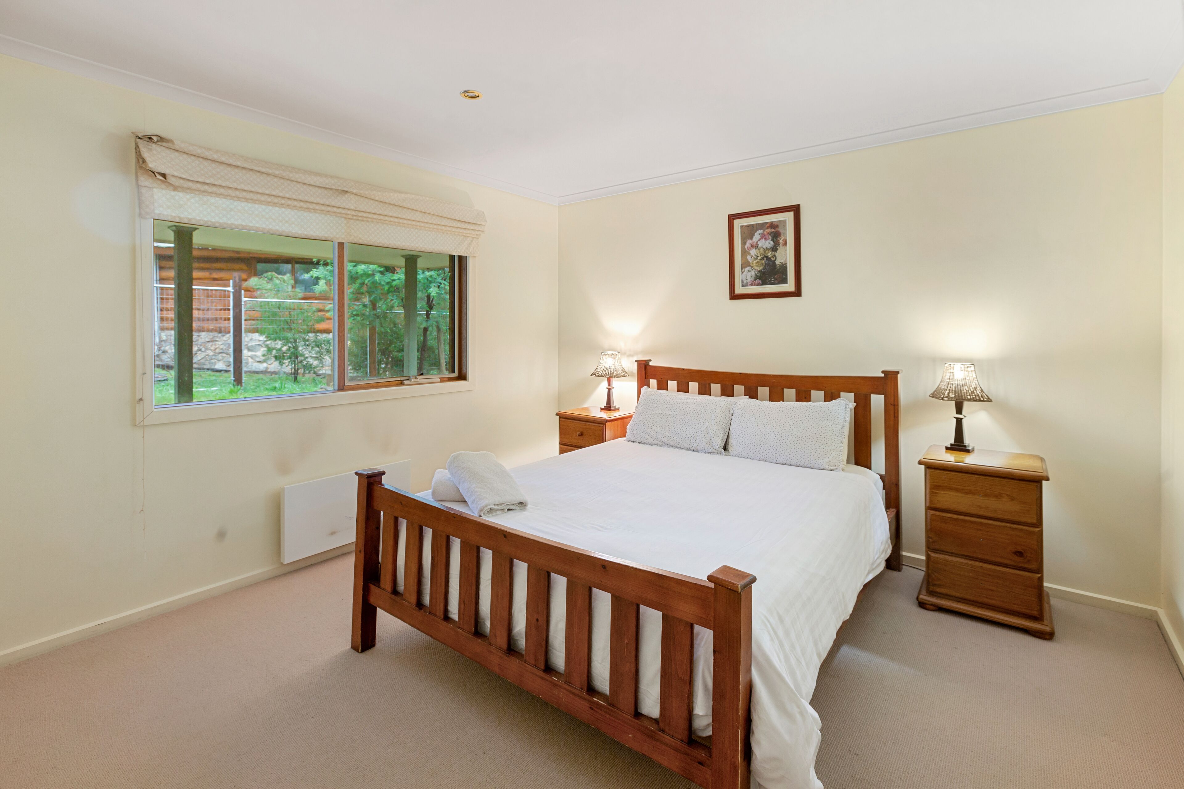 3 bedrooms, bed sheets