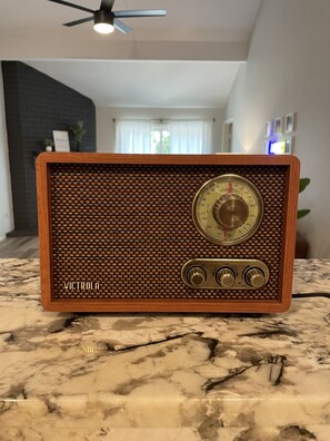 Lobby - Music inspired Modern stay in The Woodlands. (Spring)