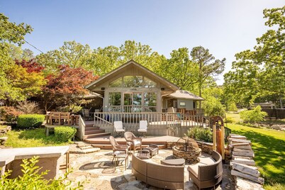 Greers Ferry Lakefront Home in Eden Isle