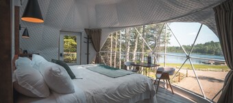 The Green Haven Dome - Secluded lakeview w/ hot tub - 20 mins from St. Andrews!!