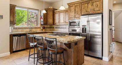 Gateway To Fun 3 Bedroom Townhouse