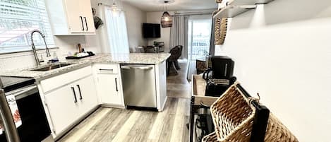 Condo, 2 Bedrooms | Private kitchen