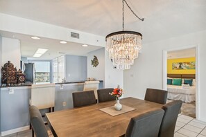 Condo, 2 Bedrooms | Dining
