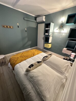 3 عدّة غرف نوم وملاءات أسرّة