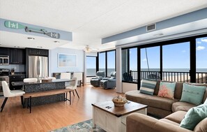 تلفزيون، ألعاب فيديو، تنس طاولة، كُتُب