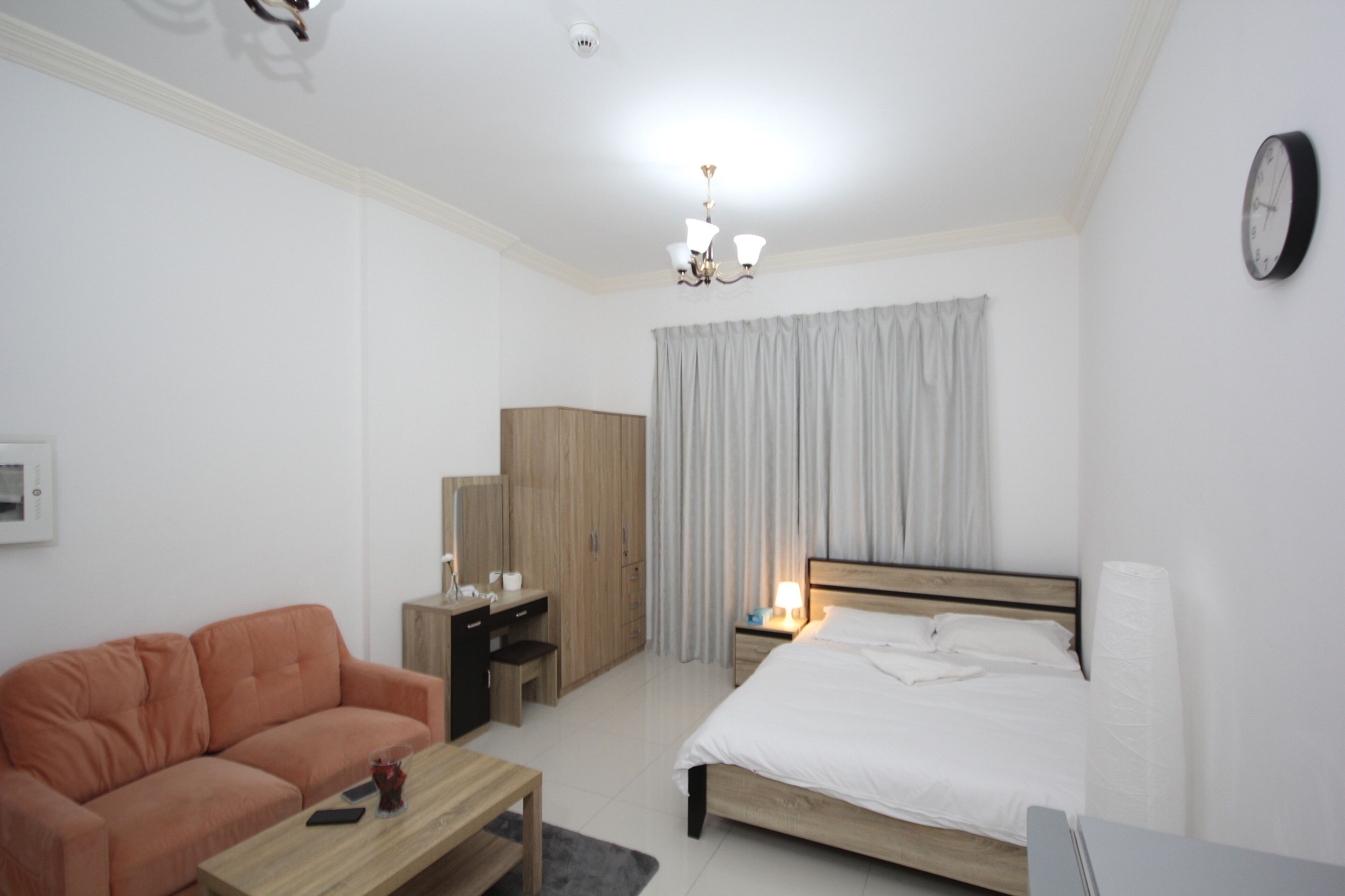 Iron/ironing board, WiFi