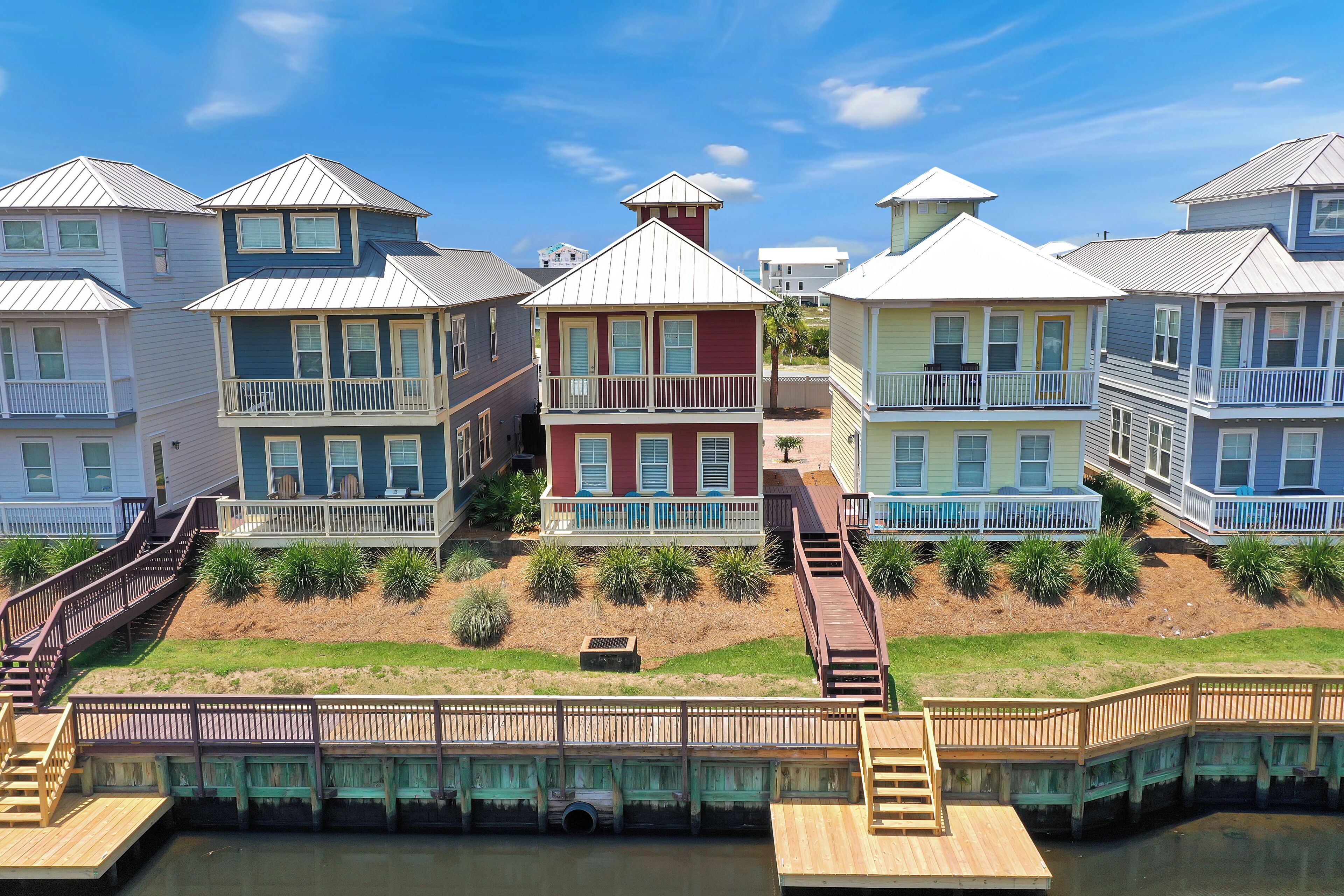 Beach View w/ Canal Front on West End of MXB, SF w/garage ~ WSVC 3220