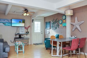 Fernseher, Tischtennisplatte