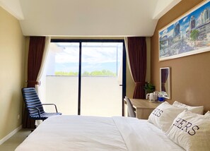 Deluxe kamer | 1 slaapkamer, individueel gemeubileerd, een bureau, geluiddichte muren