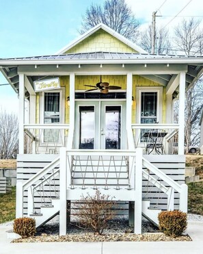 The Firefly cottage