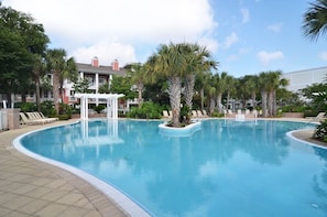 Pool - Leah's Sunset Dreams One Bedroom Condo (Miramar Beach)