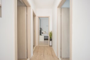 4 camere, ferro/asse da stiro, Wi-Fi, lenzuola