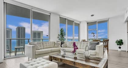 Ocean View Lower Penthouse Beach Service Pool & Gym 3001