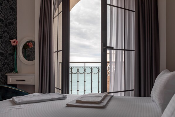 Coffres-forts dans les chambres, chambres insonorisées, Wi-Fi gratuit