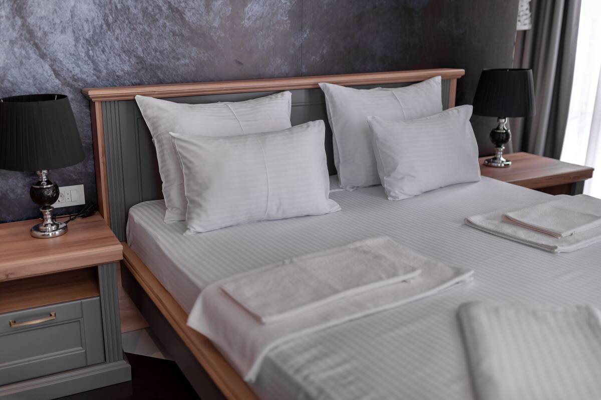 Comfort Double Room, 1 Bedroom, Non Smoking, Ocean View | In-room safe, soundproofing, free WiFi