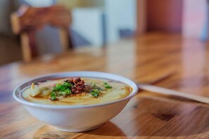Dining - Qianshuiwan Hotel (Tengchong)