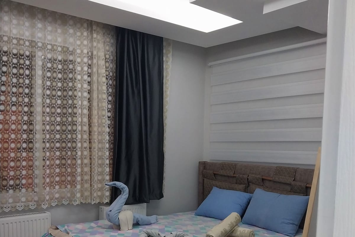 Classic Room | 1 bedroom, Egyptian cotton sheets, premium bedding, memory-foam beds