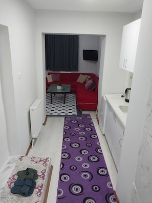 Egyptian cotton sheets, premium bedding, memory foam beds, minibar - Artemis Apart&Otel (Bursa)