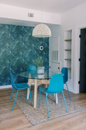 Condo (Unit 122 - Upstairs) | Comedor