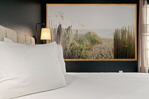 Condo (Unit 311 - Ground Floor) | Cuna de viaje, wifi gratis y ropa de cama 