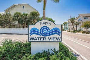 Exterior detail - Intracoastal Waterway-Amazing sunrises-WV203 (Indian shores)