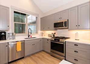 Fridge, microwave, oven, stovetop - Beautiful New 4 Bedroom Townhome, Amazing Views! (Granby)