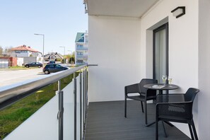 Apartment, 1 Bedroom, Balcony, Beachside | Balcony