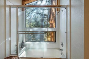 Towels - Alpine Meadows Beauty with 6 BR / 6 BA (Alpine Meadows)