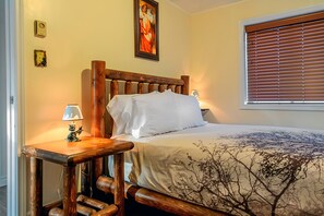 Casa de campo de luna de miel | Espacio para trabajar con laptop, wifi gratis y ropa de cama 