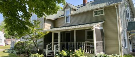 المنشأة من الخارج