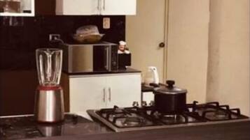 Fridge, microwave, stovetop