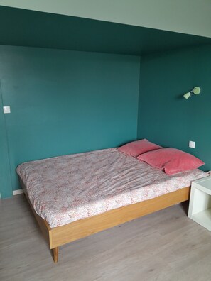 4 bedrooms, free WiFi, bed sheets - Maison 150 m2 Proche mer (Lampaul-Plouarzel)