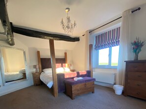 2 bedrooms, free WiFi, bed sheets - 2 bedroom accommodation in Old Whittington, near Chesterfield (Old Whittington, near Chesterfield)