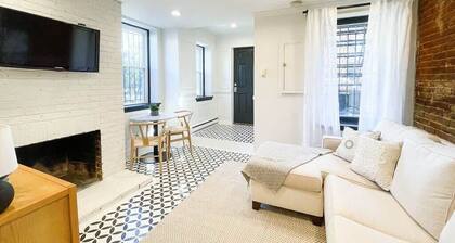 Charming Capitol Hill 1BR | Walk to Capitol+Patio