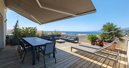 Appartement toit terrasse vue mer "à Perchée"