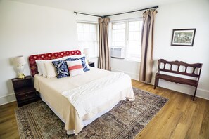 2 bedrooms, desk, iron/ironing board, travel cot