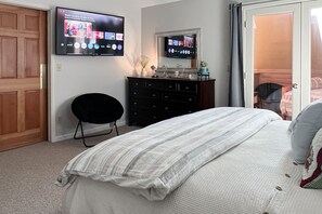 4 chambres, bureau, accès Internet, draps fournis