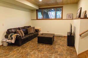 TV connectée, cheminée, baby-foot, imprimantes