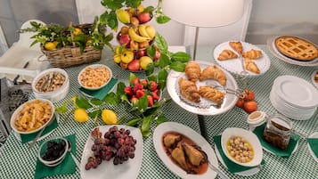 Café da manhã com buffet grátis todos os dias