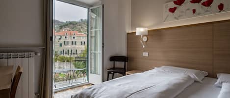 Standard Double or Twin Room, Balcony | 1 bedroom, minibar, desk, free WiFi