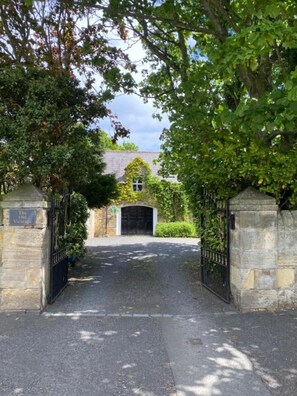 Property grounds - The Old Vicarage (Berwick-Upon-Tweed,)