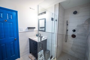 Bathtub, hair dryer