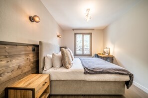 2 habitaciones, tabla de planchar con plancha, internet y ropa de cama 
