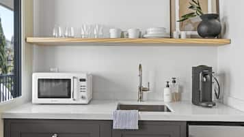 Fridge, microwave, coffee/tea maker, electric kettle
