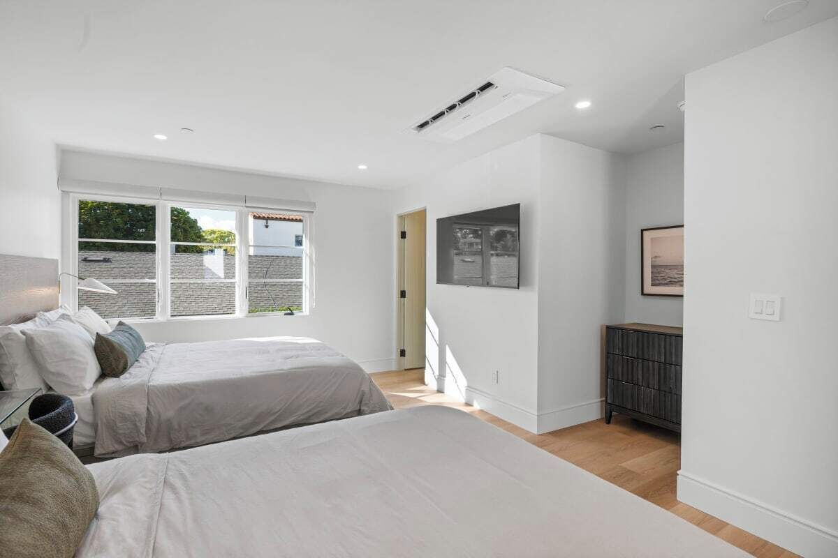 デスク、アイロン / アイロン台、旅行用ベビーベッド、WiFi