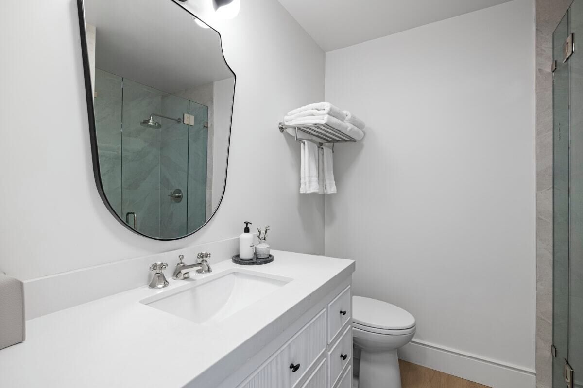 Shower, eco-friendly toiletries, hair dryer, towels