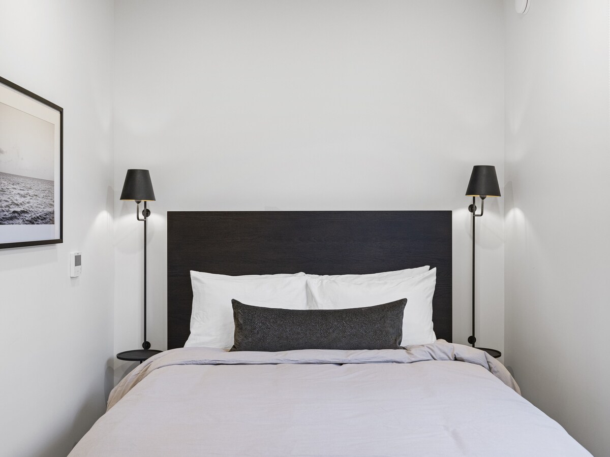 Casa Jardin Unit 5-Boutique Suite in Downtown Santa Barbara