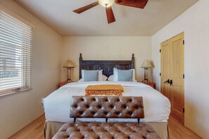 2 quartos, Wi-Fi de cortesia, roupa de cama